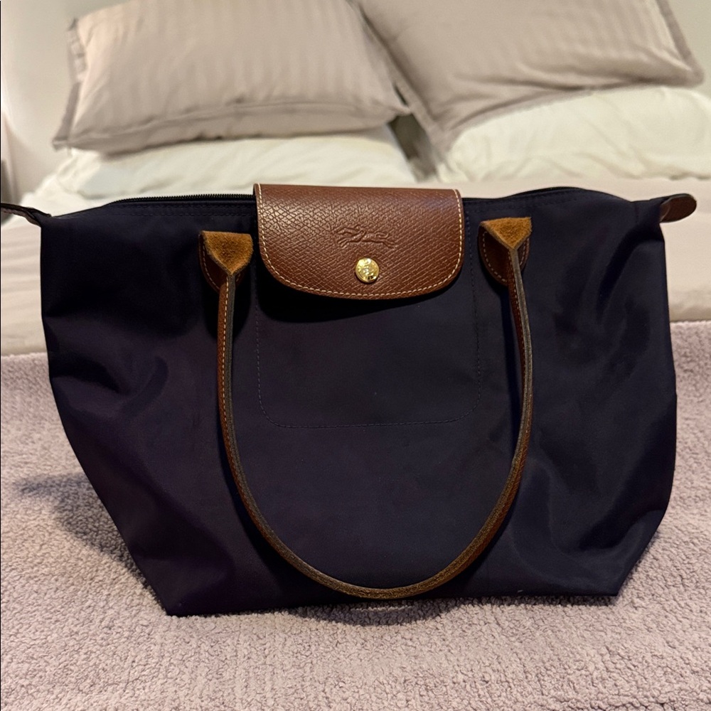 Longchamp Le Pliage Medium Tote